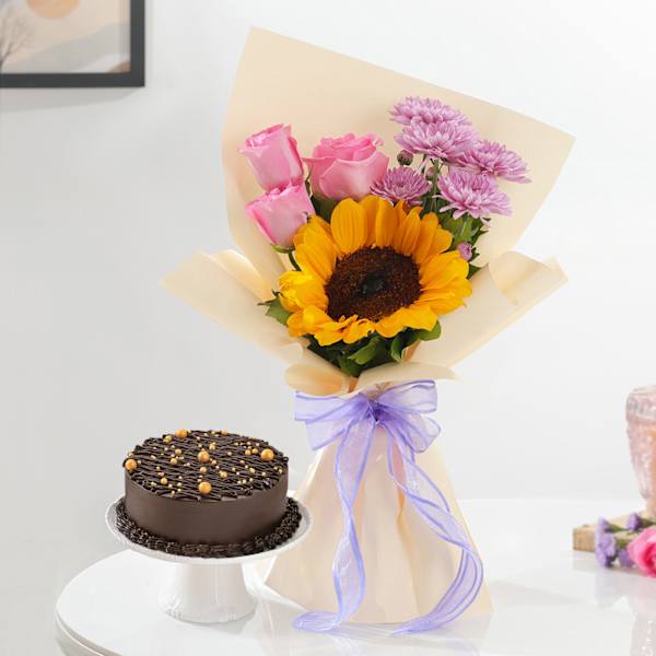 Charming Bouquet And Truffle Cake Combo