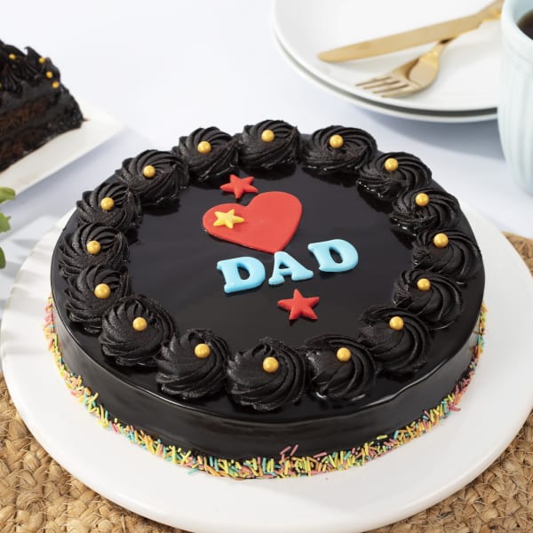 Charming Chocolate Cream Cake For Sweet Dad (1 kg)