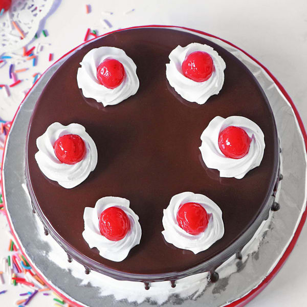 Order Cherry Black Forest Cake Half kg Online at Best