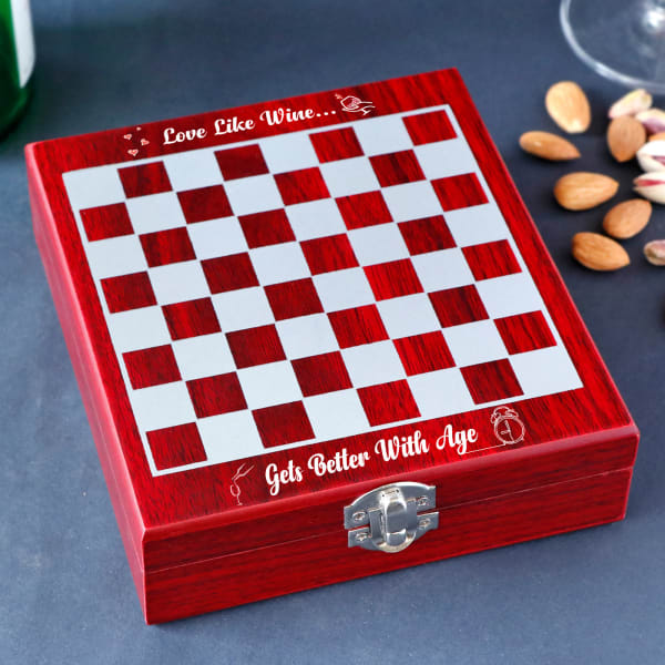 Chessboard Valentine Wine Kit