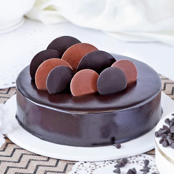 Chocolate Cake (Eggless) (2 Kg)
