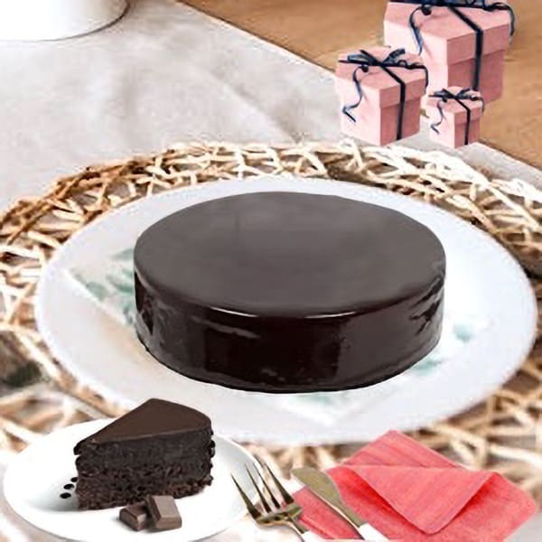Chocolate Cake Petite