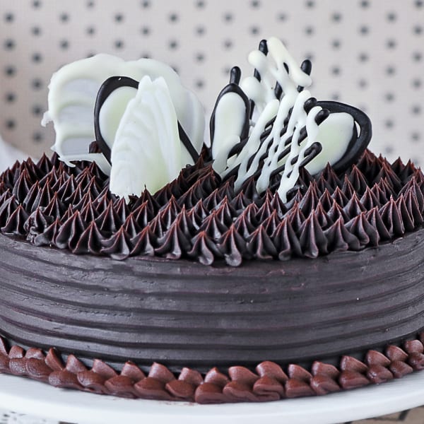 Order Chocolate Fudge Brownie Cake 1 Kg Online at Best Order Chocolate Fudge Brownie Cake 1 Kg Online at Best