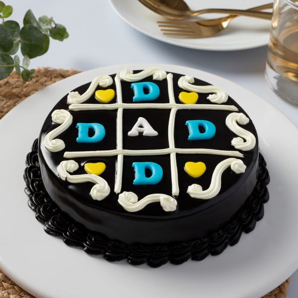 Chocolate Tic Tac Toe Cake For The Sweetest Dad (Half kg)