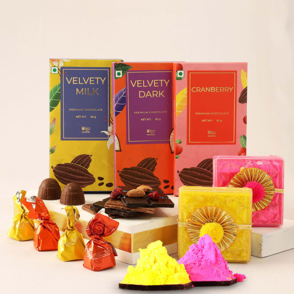Chocolates And Herbal Colours Holi Gift Tray