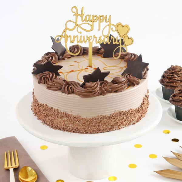 Chocolatey Stars Anniversary Cake (500 Gm)