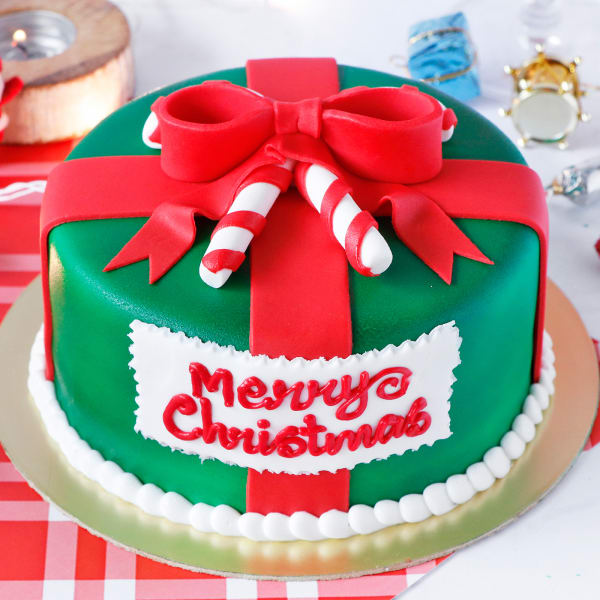 Christmas Designer Gift Cake (2 Kg)