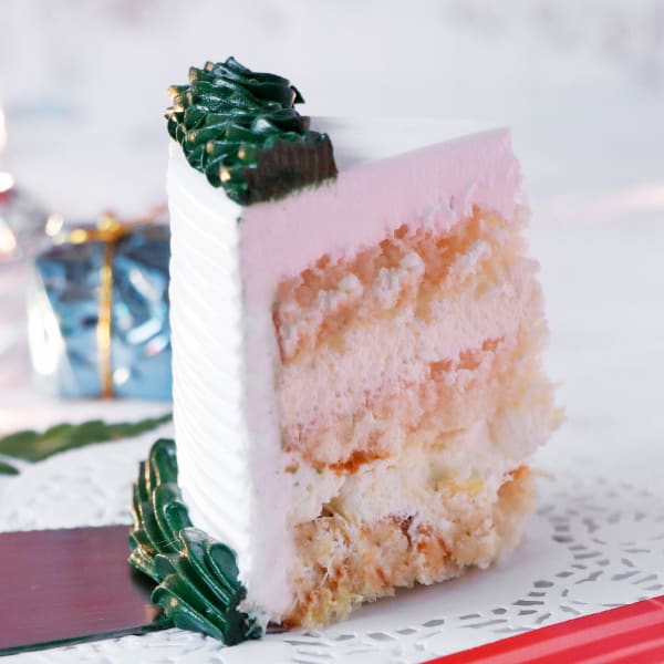 Christmas Pineapple Cake Half Kg Gift/Send Christmas Gifts Online