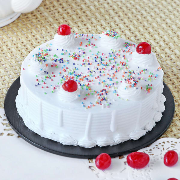 Classic Vanilla Cake (2 Kg)