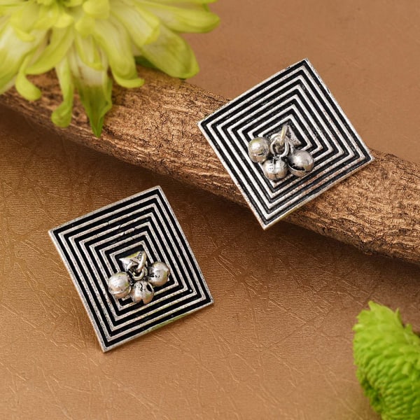 Concentric Squares With Ghunghroo Studs