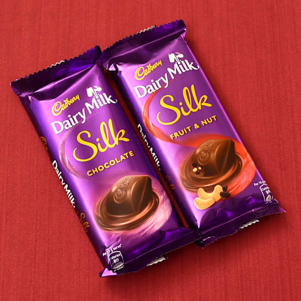 cuddly soft teddy with romantic greeting card and dairy milk chocolates gift send gourmet gifts online l11111342 igp com cuddly soft teddy with romantic greeting card and dairy milk chocolates