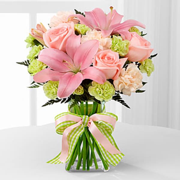 D7-4906 The Girl Powerâ„¢ Bouquet by FTDÂ® - VASE INCLUDED