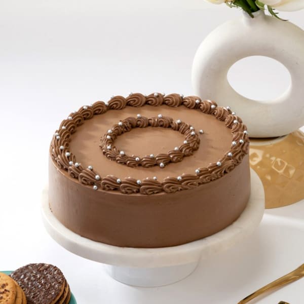 Decadent and Creamy Chocolate Truffle Round Cake (2 Kg)