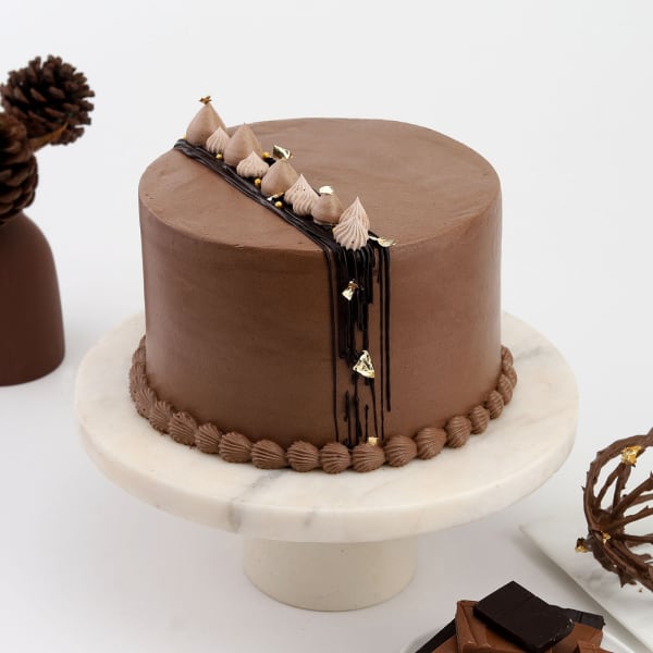 Decadent Chocolate Truffle Cake (600 Gm)