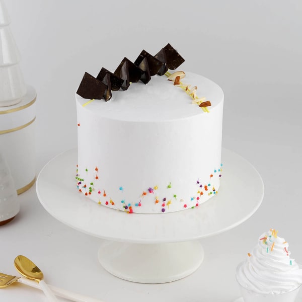 Delectable and Elegant Cake (600 Gm)