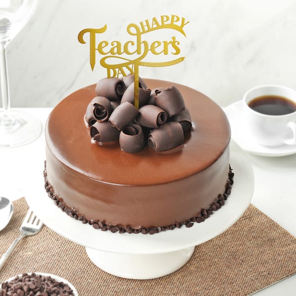 Delectable Chocolate Fudge Cake For Teachers Day (1 Kg)