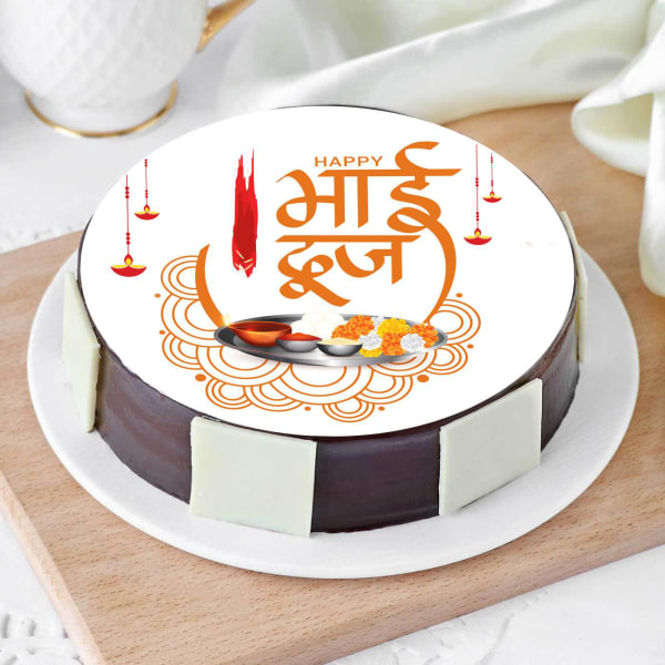 Delicious Cake for Bhai Dooj (Half Kg)