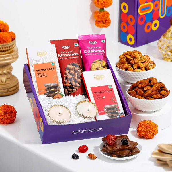 Delicious Snacks Diwali Hamper