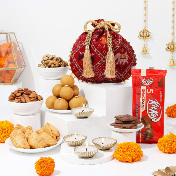 Delightful Diwali Snacks Hamper