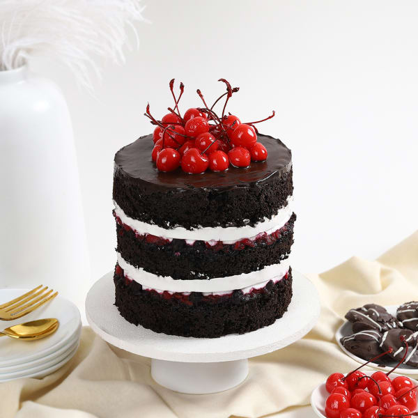 Delish Black Forest Cake (1 Kg)