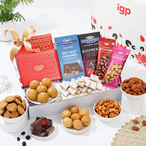 Deluxe Diwali Chocolate And Treats Gift Hamper