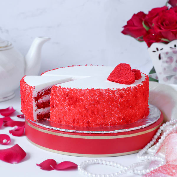 Order Deluxe Red Velvet Cake Half Kg Online at Best Price, Free ...