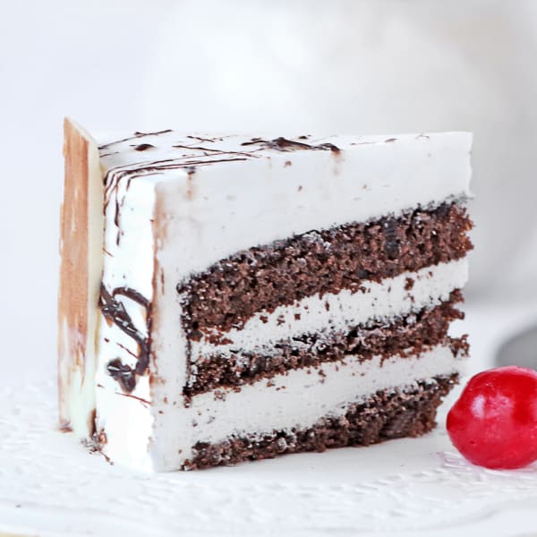 Order Designer Chocolate Vanilla Cake Half Kg Online at Best Price ...