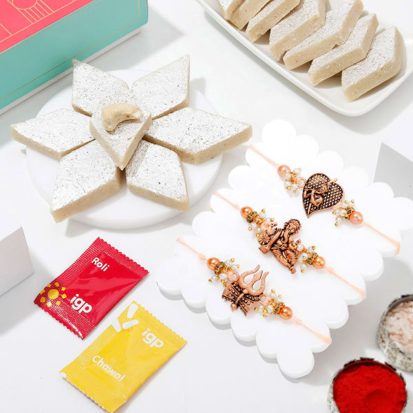 Divine Antique Pearl Rakhis And Kaju Katli Combo