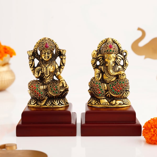 Divine Ganesha And Laxmi Idol Set