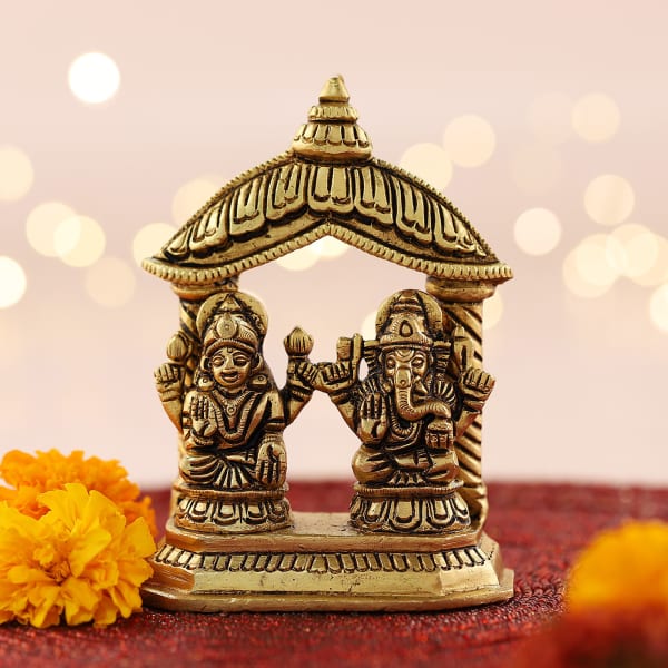 Divinity Laxmi And Ganesha Idol