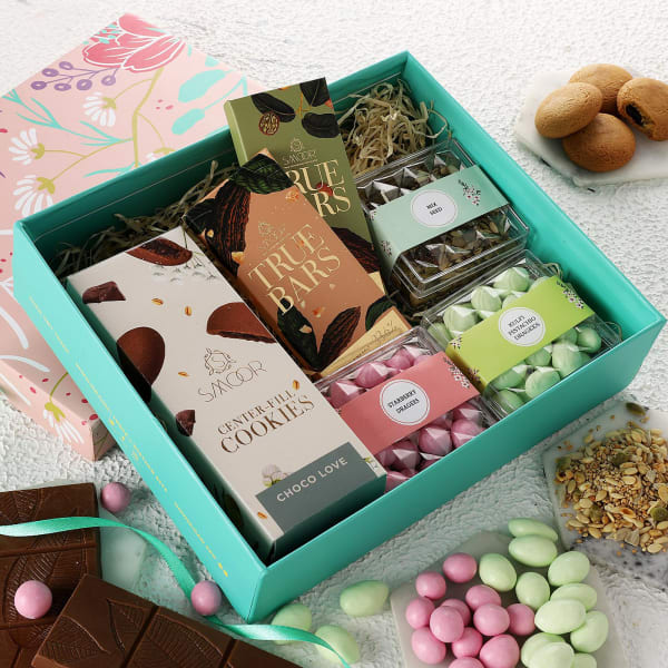 Dragees And Chocolates Gift Box