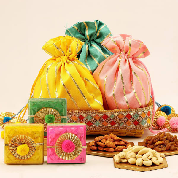Dry Fruits And Eco-Friendly Gulaal Holi Gift Basket