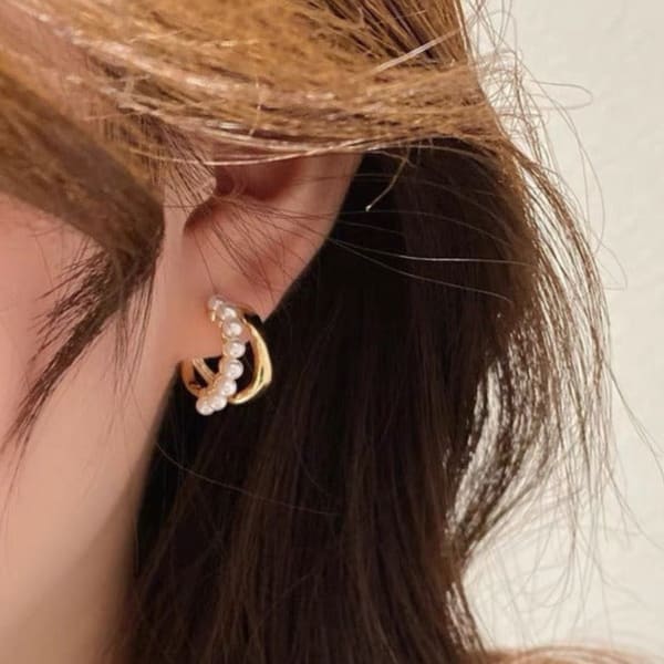 Earrings Pearl And Stud Back Tack Gold Juju Joy: Gift/Send Jewellery Gifts  Online JVS1217176 |IGP.com