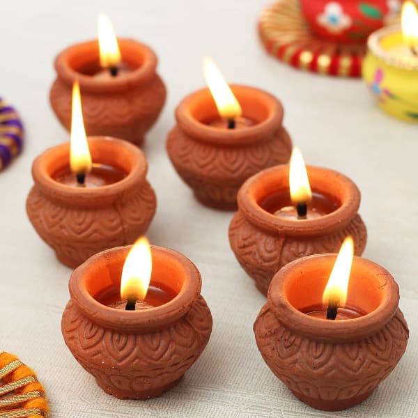 Earthen Matka Diya Set: Gift/Send Diwali Gifts Online ...