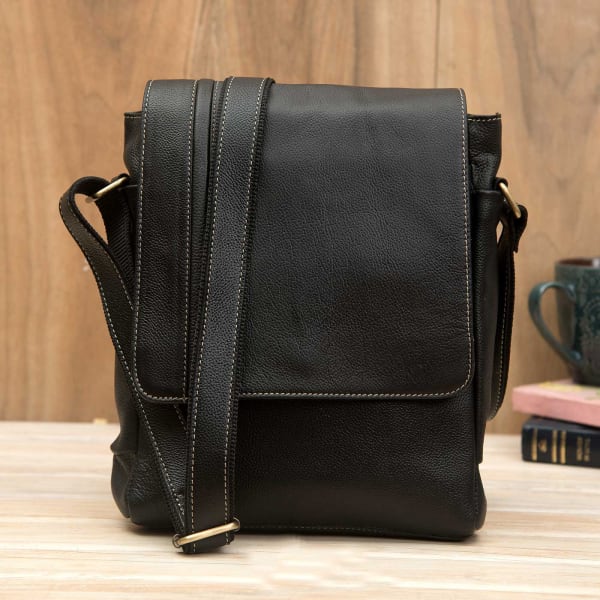 Elegant Black Leather Sling Bag: Gift/Send Fashion and Lifestyle Gifts ...