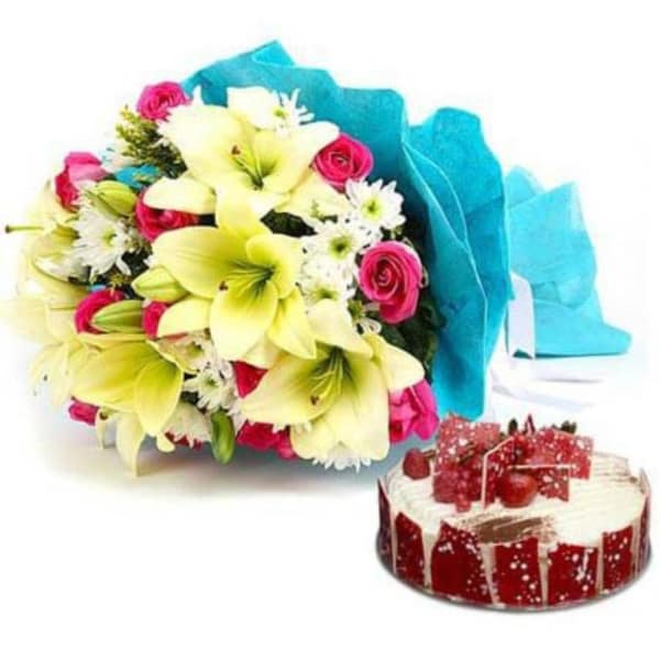 Elegant Bouquet of Lilies Roses & Daisies with 1 kg Vanilla Cake