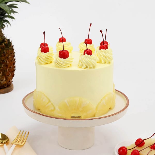 Elegant Pineapple Cake (1 kg)