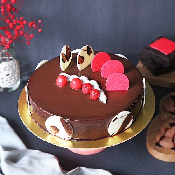 Elegant Truffle Cake