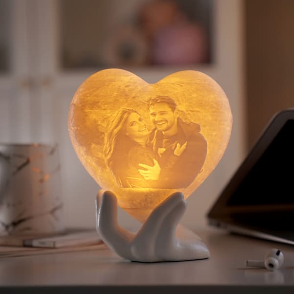 Enchanting Love - Personalized 3D Moon Heart Lamp With Stand
