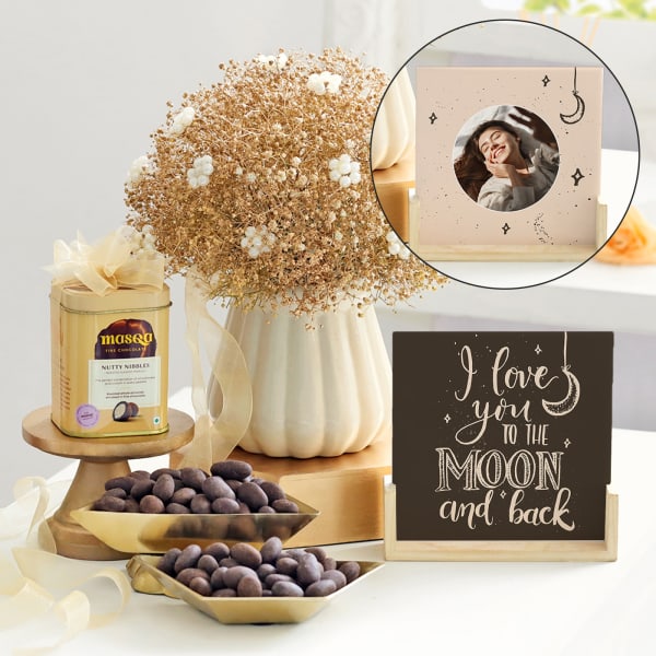Endless Love Personalized Gift Hamper