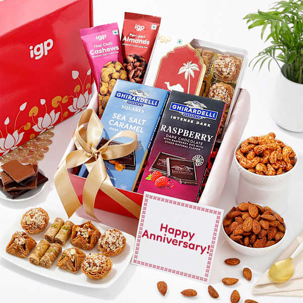 Exquisite Baklava Anniversary Hamper