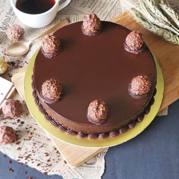 Ferrero Rocher Truffle Cake (Half Kg)