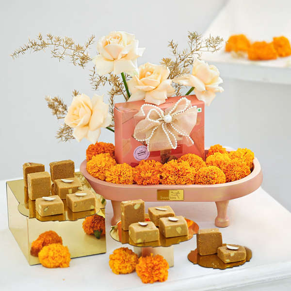 Floral And Sweets Paradise Hamper