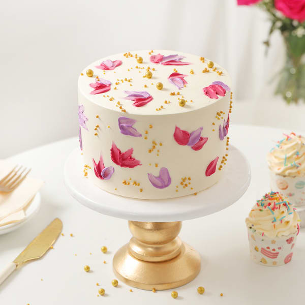 Floral Fantasy Delight Cake (Half kg)