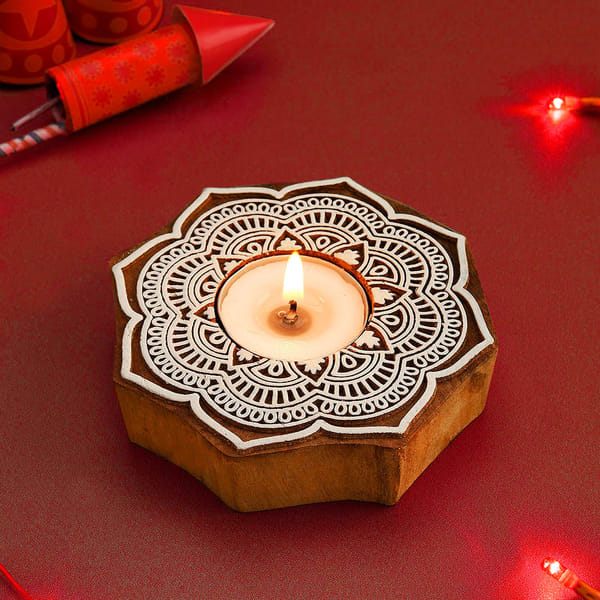 Engraved Floral Design Square Shape Tea Light Holder Set of 6