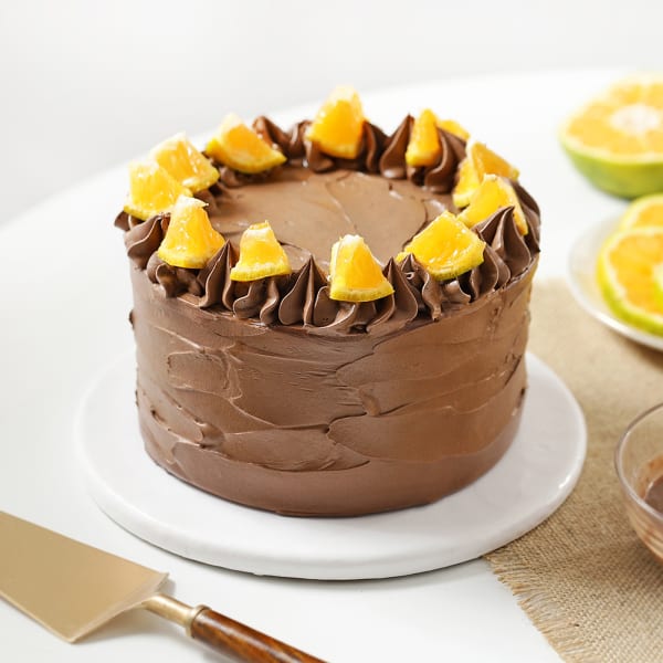 Fruitful Fantasy Chocolate Cake (Half kg)