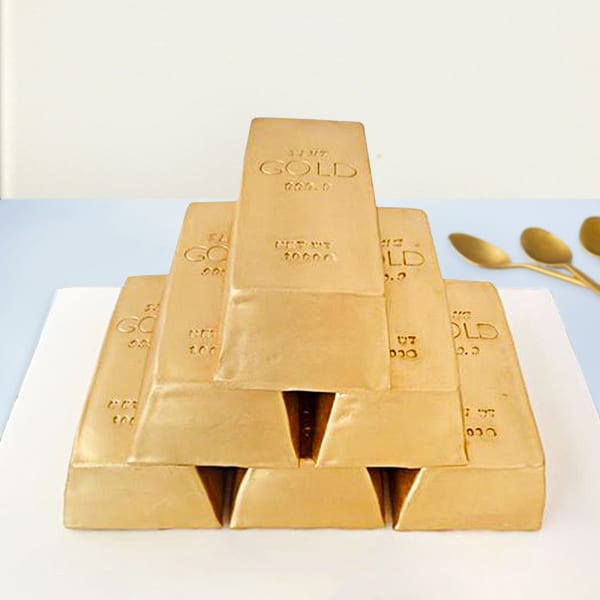Gold Biscuits Fondant Cake (3.5 Kg)