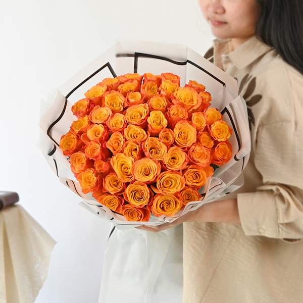 Golden Flame Orange Roses Bouquet