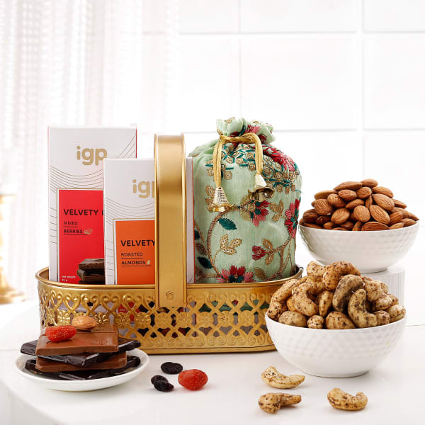 Gourmet Euphoria Gift Basket