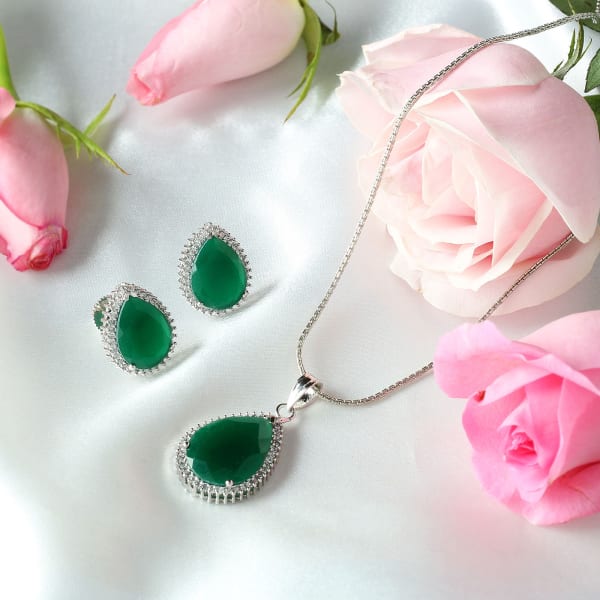 Green Stone Pendant and Earrings Set